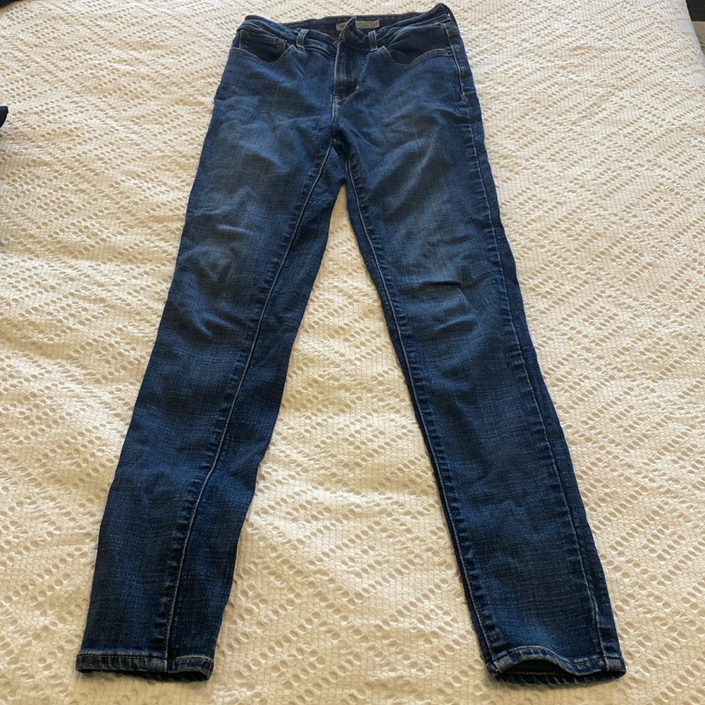 LEVI’S High Rise Skinny Jeans 721